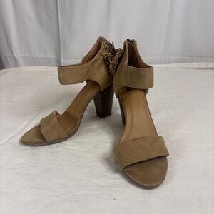 Heart In D Faux Suede Fringed Ankle Heeled Sandal Size 7.5 Heel Height 4in NEW